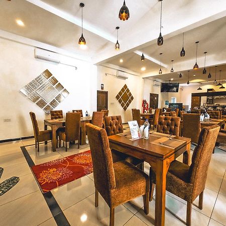 Hotel Northway Vavuniya Екстериор снимка
