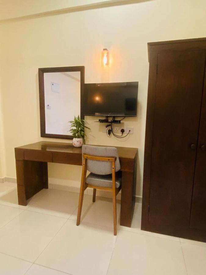Hotel Northway Vavuniya Екстериор снимка