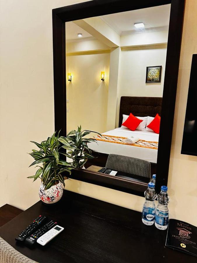Hotel Northway Vavuniya Екстериор снимка