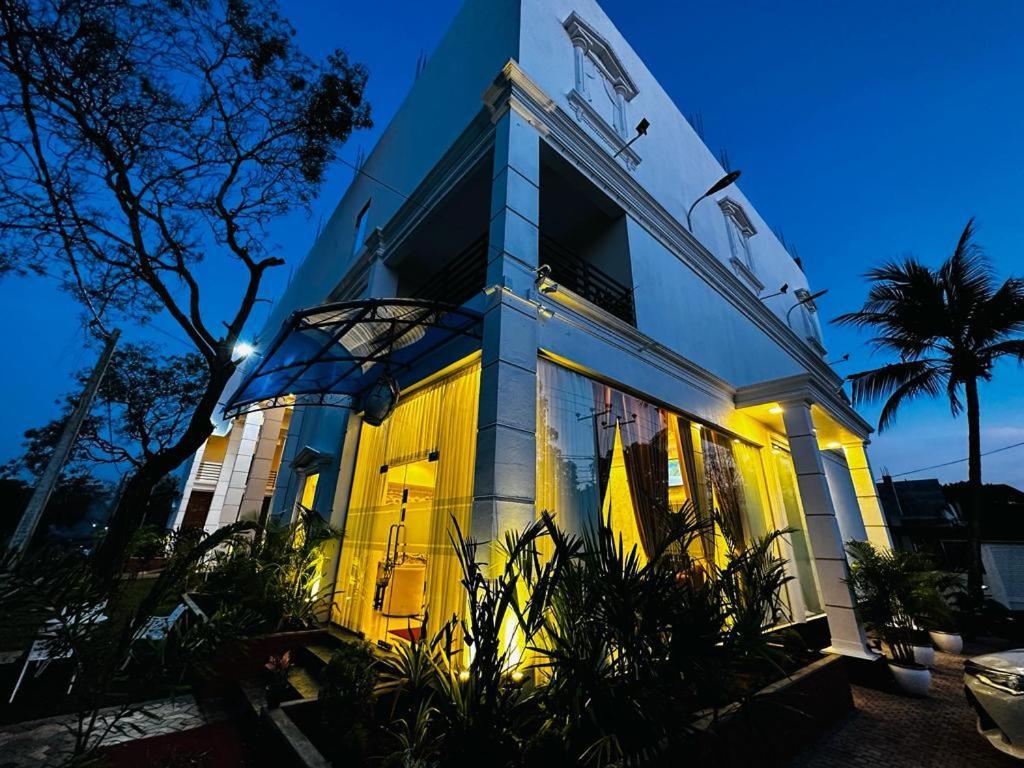 Hotel Northway Vavuniya Екстериор снимка