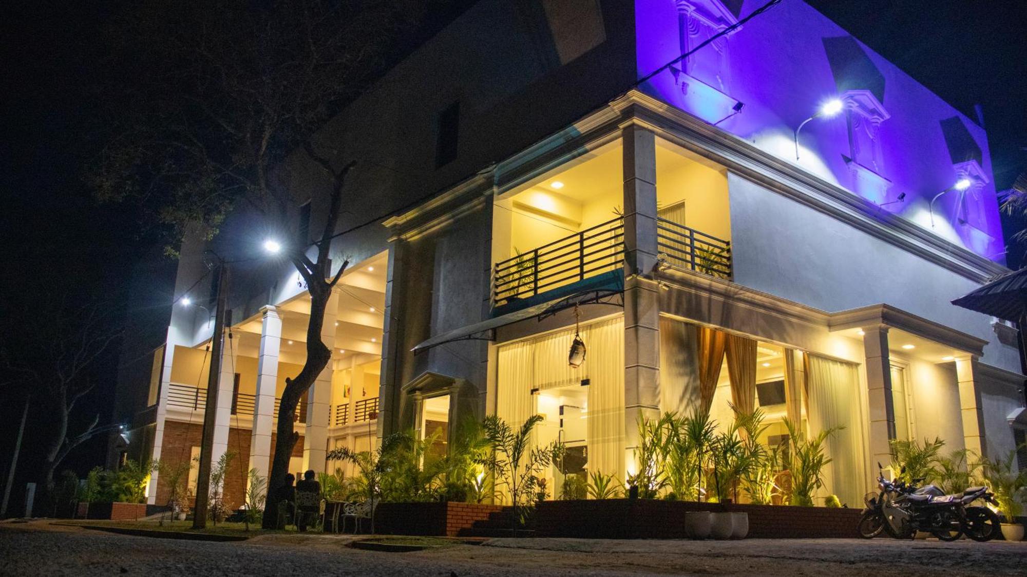Hotel Northway Vavuniya Екстериор снимка