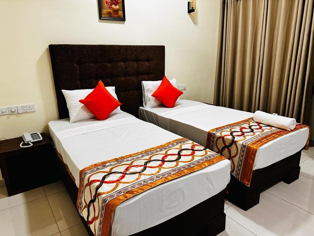 Hotel Northway Vavuniya Екстериор снимка